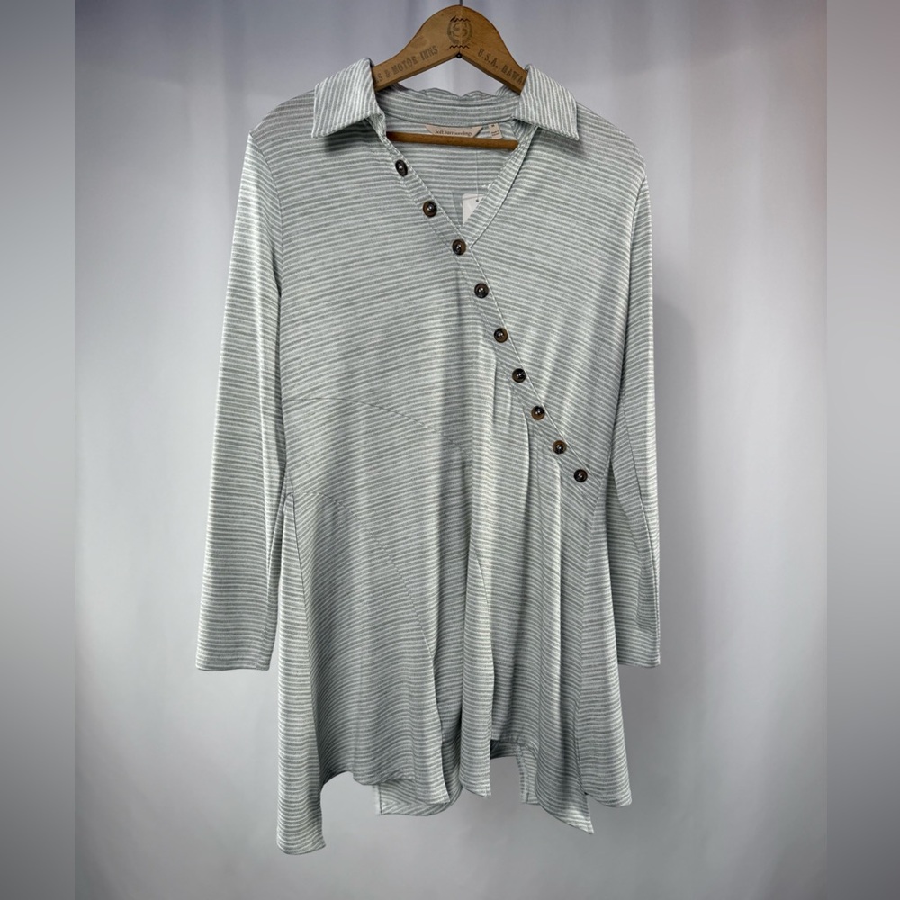 NWT Soft Surroundings Tamara Lightweight Knit Asymmetrical Button Tunic in Gray